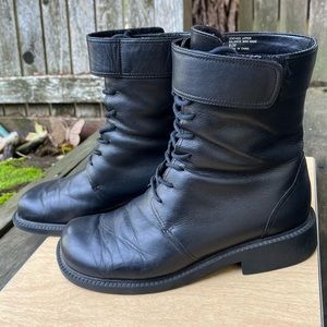 Dockers Wm’s Black Leather Lace up With Velcro Top Strap Combat Boots Sz 8.5 M
